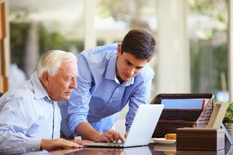 ¿Cuál es la edad ideal para emprender un negocio?