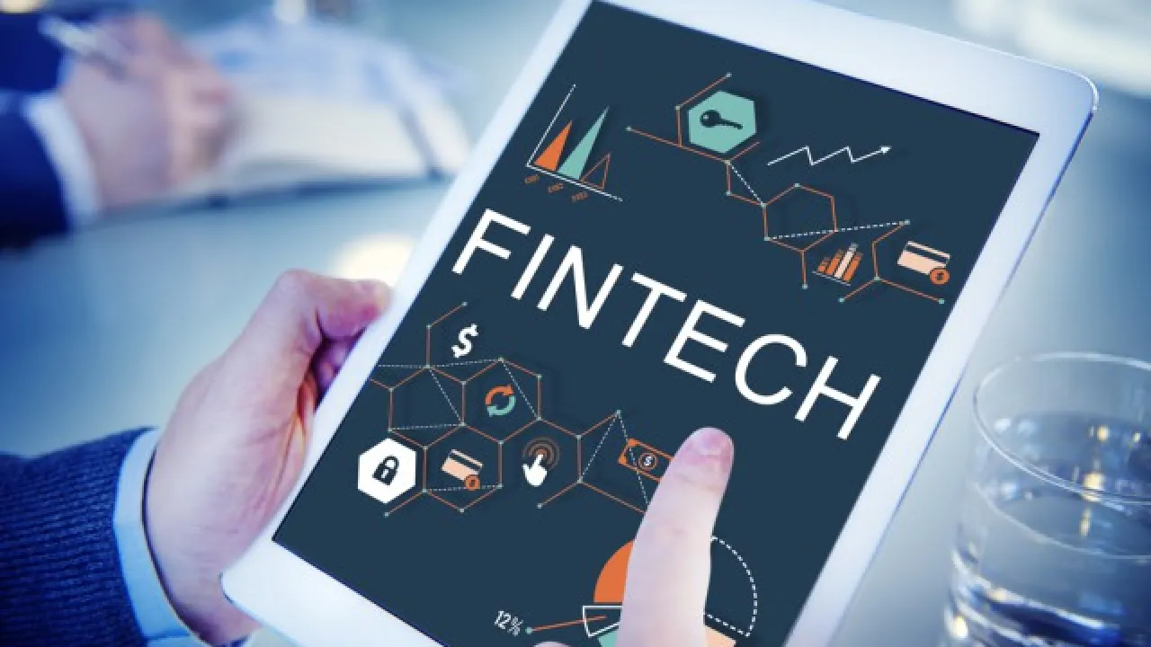 Razones para financiar tu campaña navideña con ayuda de una fintech
