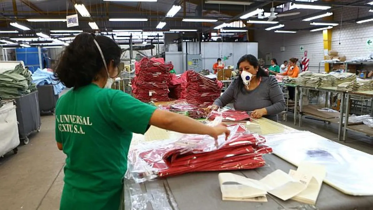 Produce prepara programa de apoyo a emprendedoras víctimas de violencia