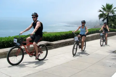 ¿Qué negocios puedes emprender al estilo 'vacaciones permanentes'?