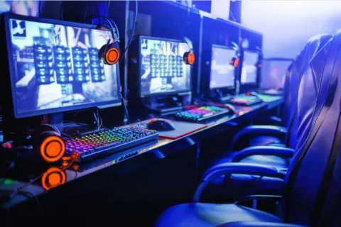 Aprovecha la fiebre por los videojuegos y abre un negocio exitoso
