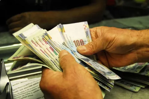 Qué documentos presentar para solicitar un crédito