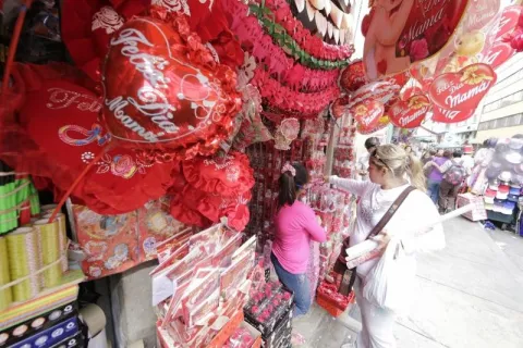 Día de las madres: ¿Qué regalan y cuánto gastan los peruanos?