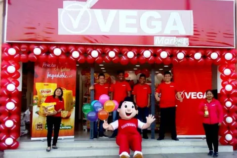 Conoce al emprendedor de Comas que empezó vendiendo azúcar y ahora lidera el Grupo Vega