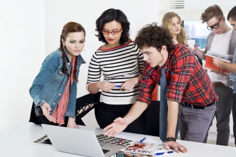 82% de millennials que trabajan en empresas desea abrir su negocio