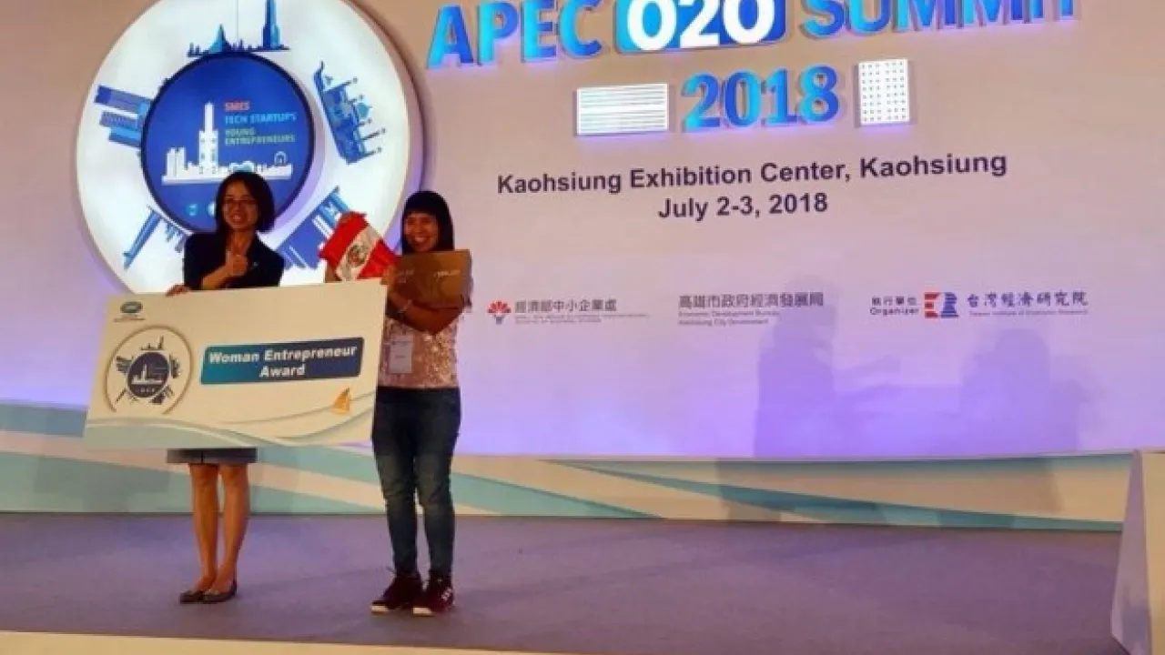 Peruana gana premio por emprendimiento en Taiwán