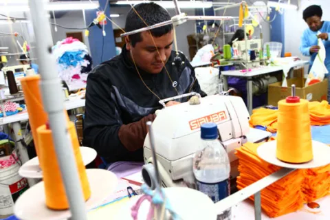 1 de cada 4 peruanos mayores de edad está involucrado en la puesta en marcha de un negocio