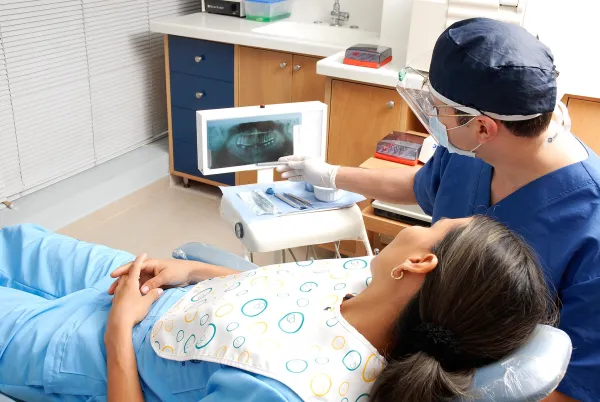 Clínica Dental Akira