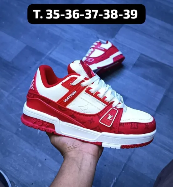 LOUVIS VUITTON TRAINER