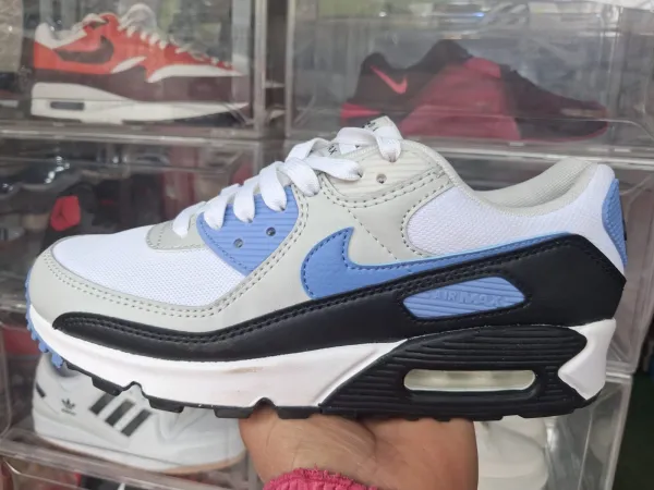 Nike Air Max 90