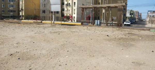 Terreno 800 metros cuadrados ciudad ilo. Frente Av principal 5 metros de frenteras, Magisterial pampa inalambrica