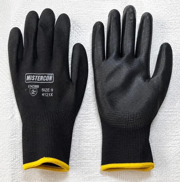 Fardo x 600 pares-Guantes Tallas-7,8,9, de PU. Negro .