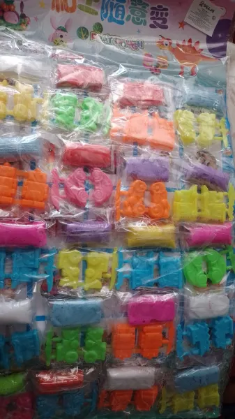 juguetes para relleno de piñatas - docena
